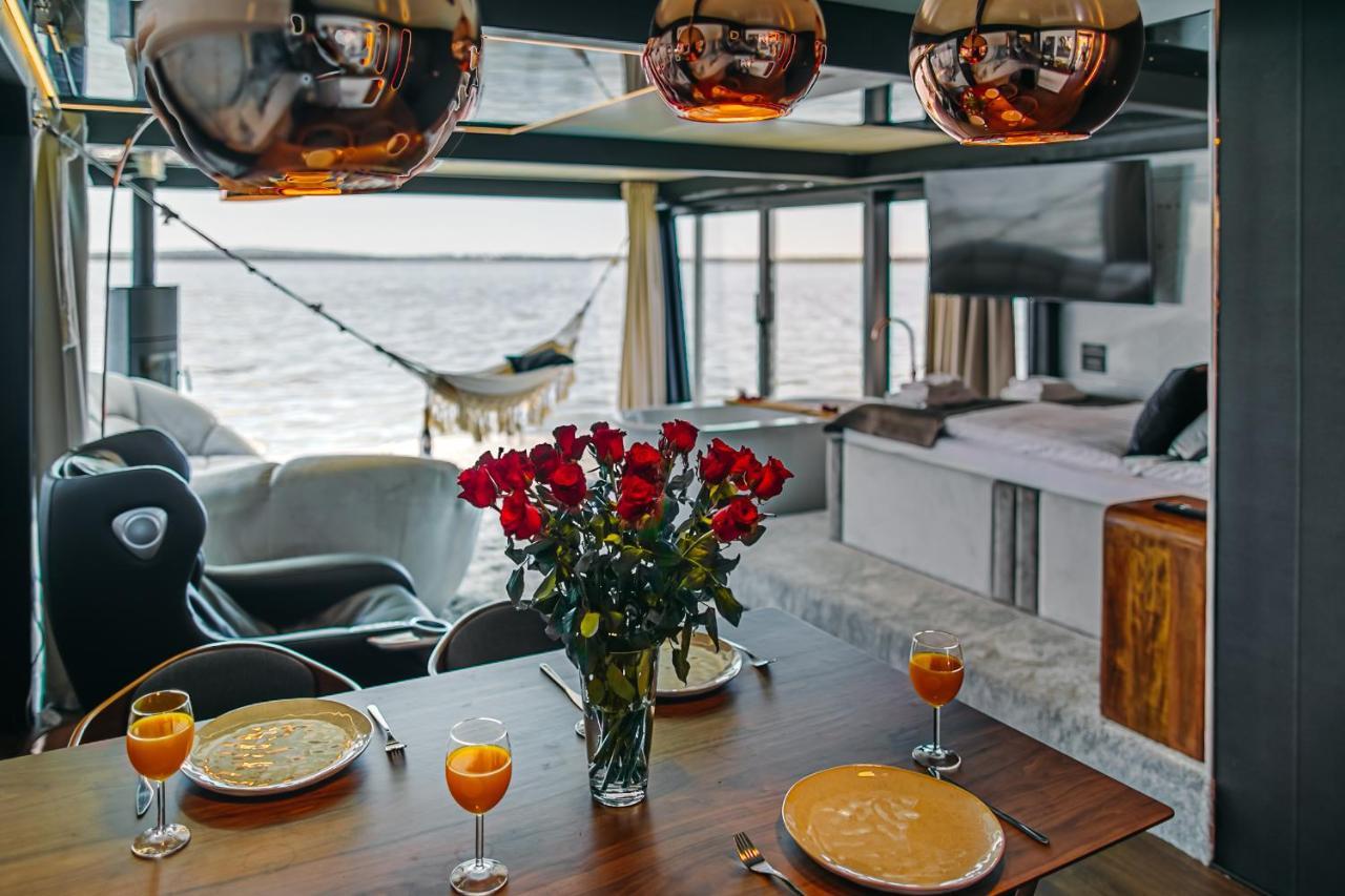 Grand Ht Houseboats - Domki Na Wodzie - Sauna, Jacuzzi, Kominek Mielno  Esterno foto